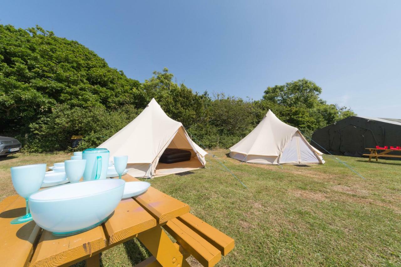Herston Caravan & Camping 斯沃尼奇 外观 照片