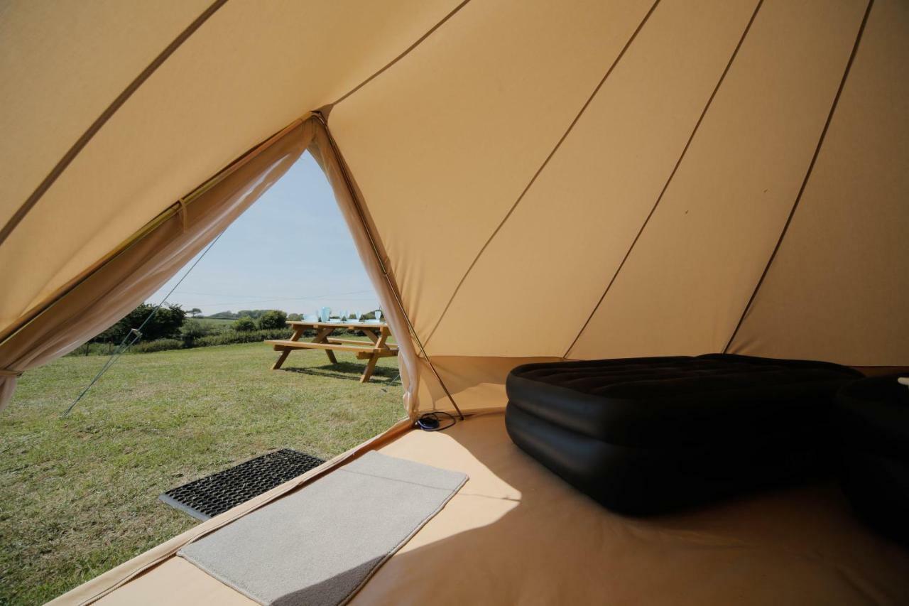 Herston Caravan & Camping 斯沃尼奇 外观 照片